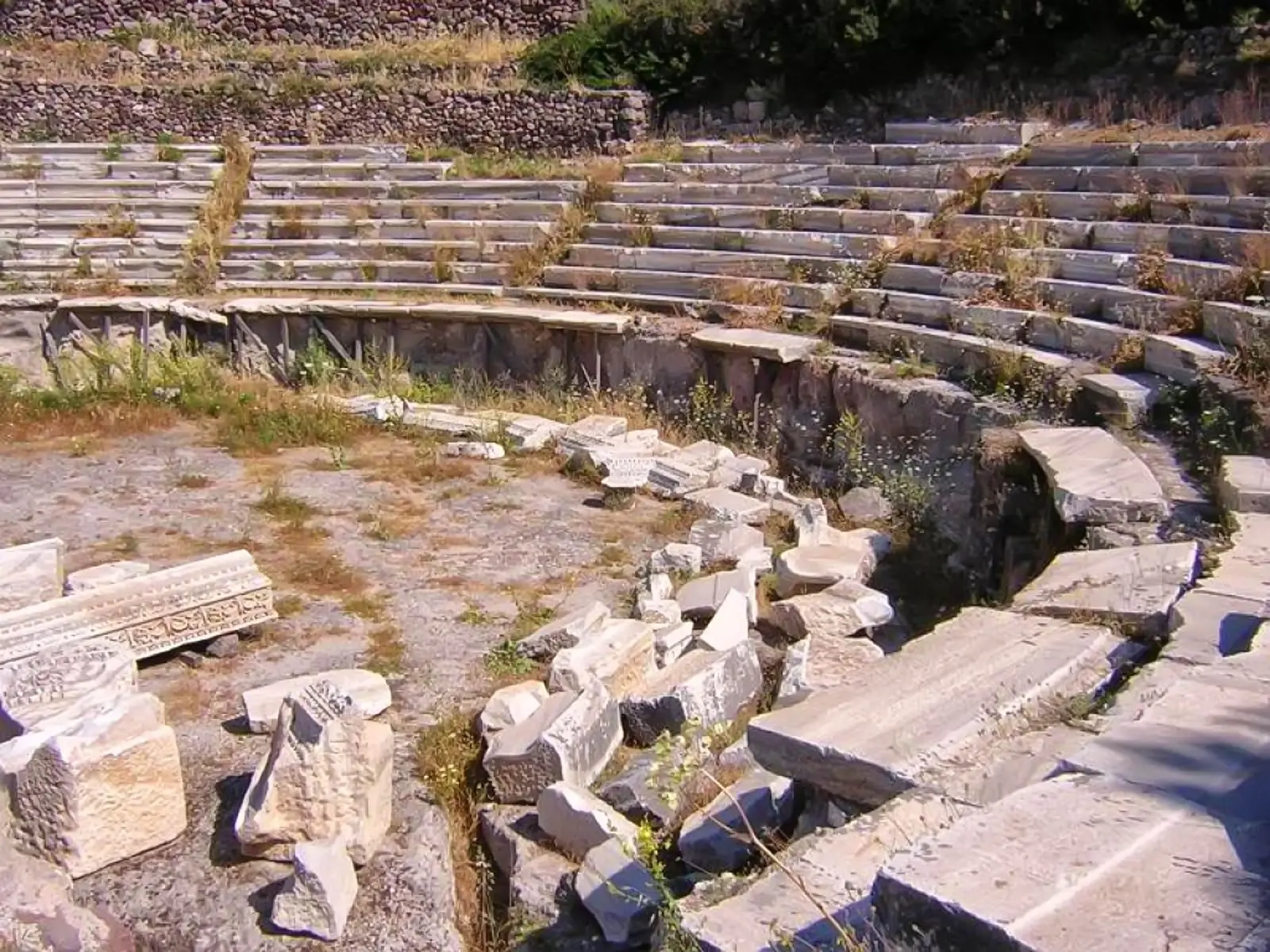 Milos Archaeological Sights